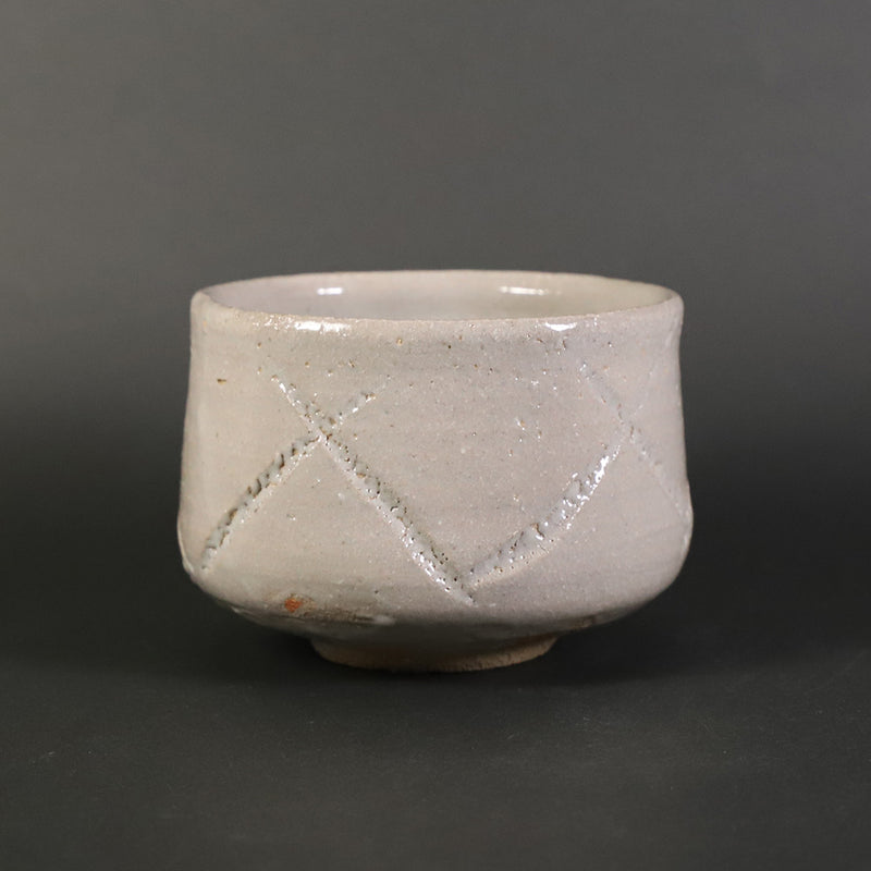 Carved Karatsu Tea Bowl by Naoto Yano