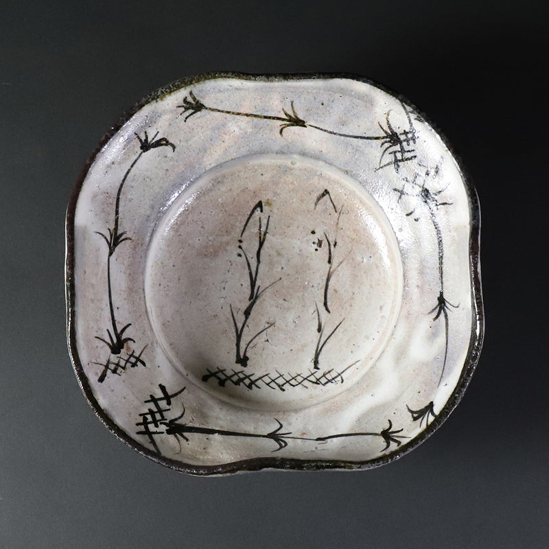 By Munehiko Maruta Kobiki Karatsu with four directions