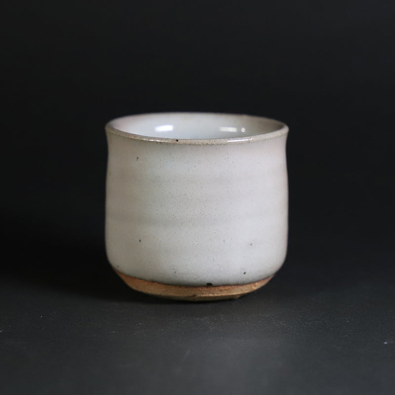 Madara Karatsu sake cup by Kenta Nakazato