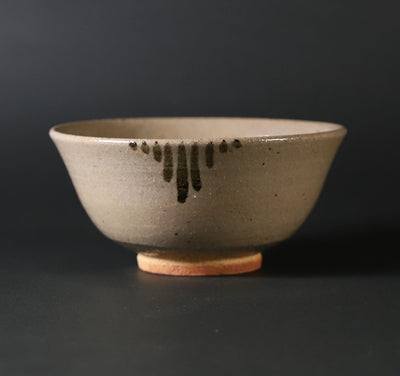 Nakazato Tarōemon Kiln Illustrated Karatsu rice bowl (pine)