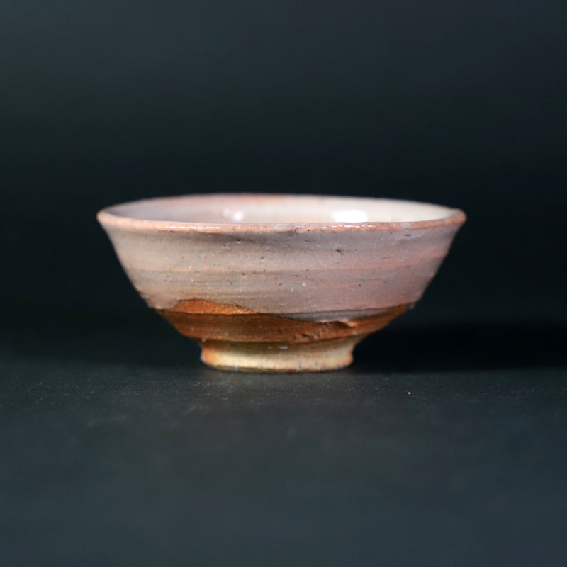 Karatsu sake cup by Kouta Tanaka