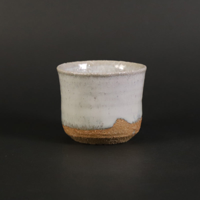 Madara Karatsu sake cup by Naoto Yano