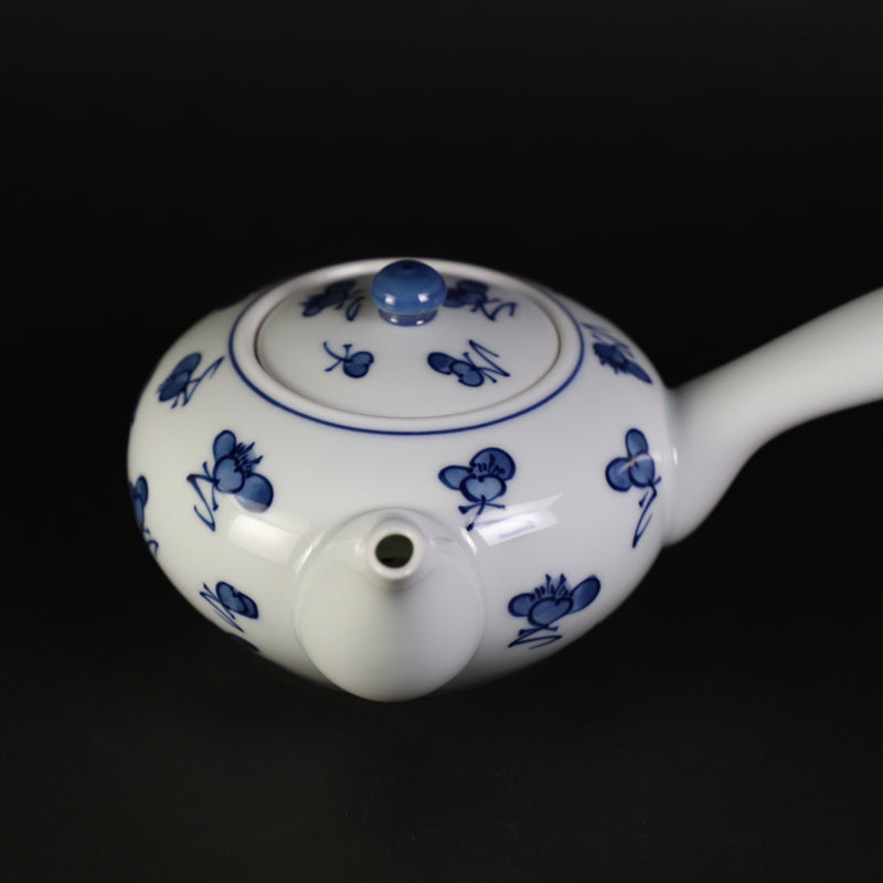 Gen-emon kiln dyed plum flower teapot