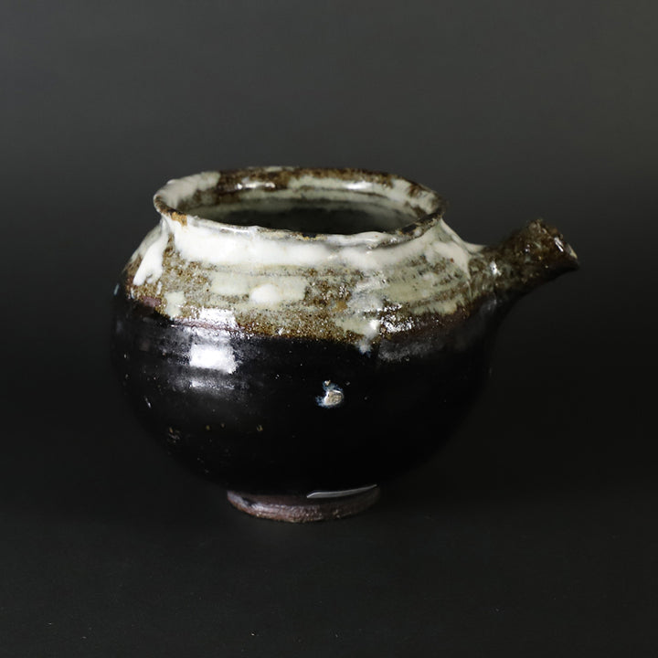 石井義久 作 朝鮮唐津注壷 – ギャラリー一番館オンラインショップ