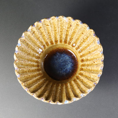 Sakurei Okamoto Yellow Karatsu chrysanthemum bowl 3