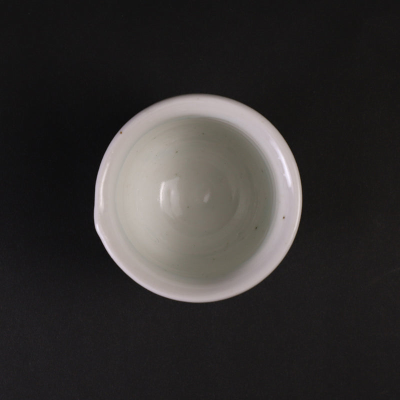 Takesue Hiomi white porcelain chamfered Kotobuki cup