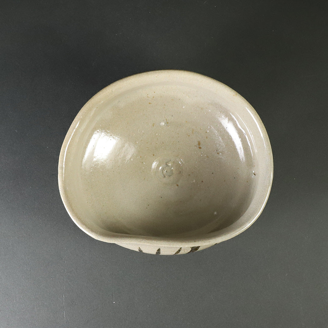石井義久 作 絵唐津沓茶碗 – ギャラリー一番館オンラインショップ