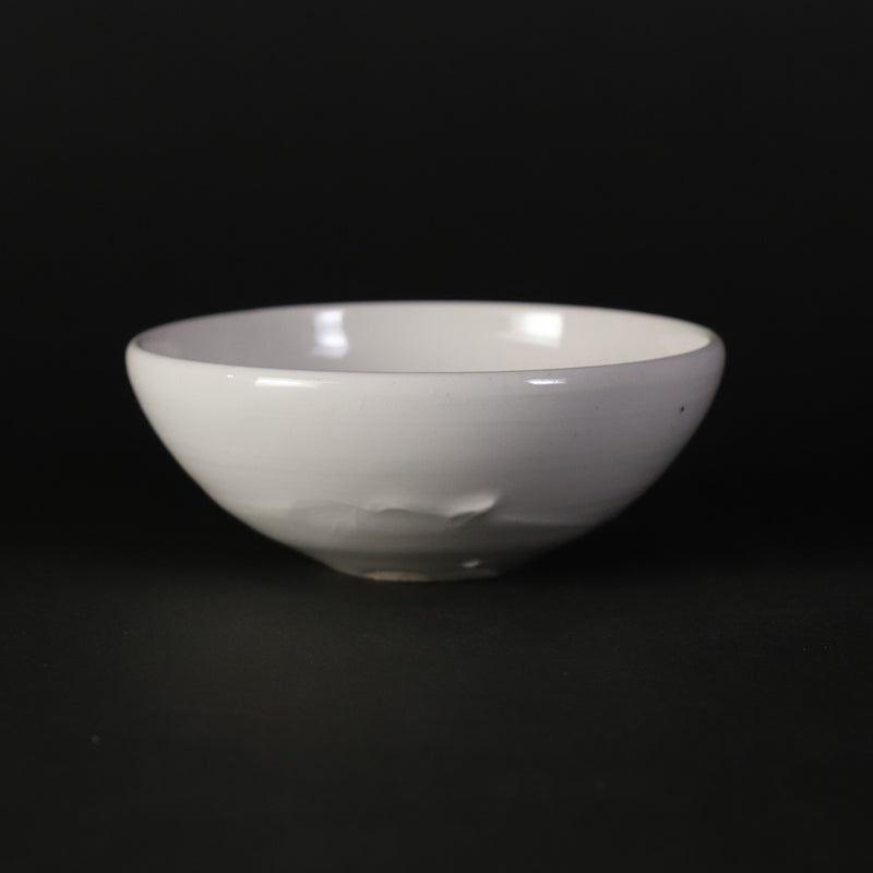 White porcelain sake cup by Takashi Nakazato