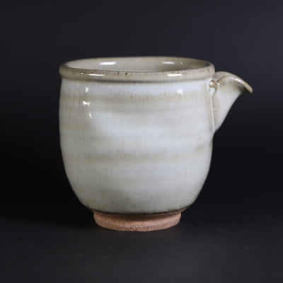 Sake set by Chiharu Kumamoto Madara Karatsu
