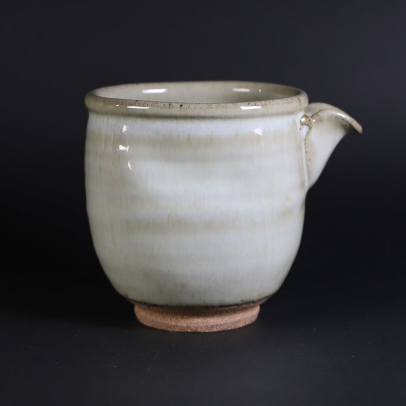 Sake set by Chiharu Kumamoto Madara Karatsu
