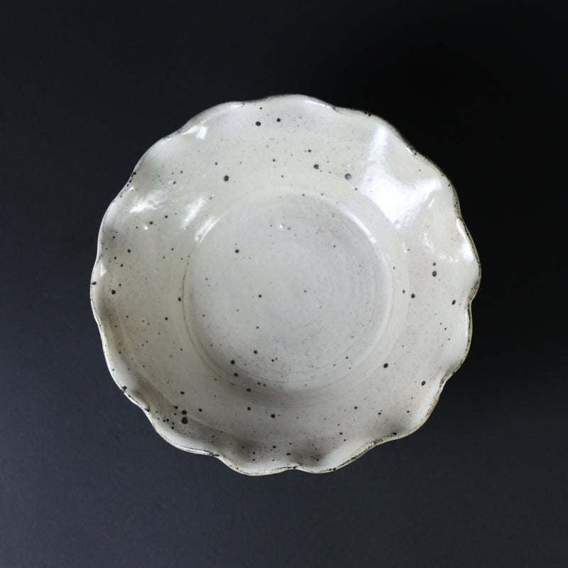 中里隆　作　唐津粉引輪花高脚向附