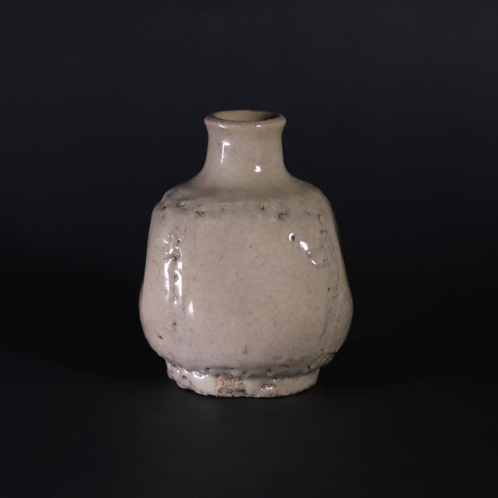 武末日臣 井戸徳利 武末日臣 作 井戸四方徳利 – ギャラリー一番館オンラインショップ