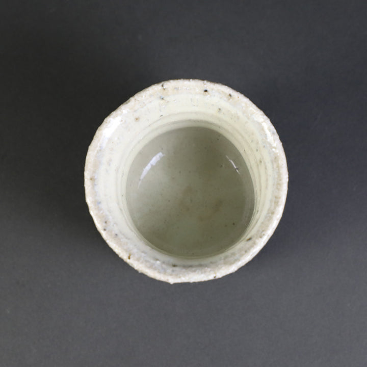 岡本作礼 作 朝鮮唐津ぐい呑 – ギャラリー一番館オンラインショップ