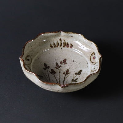 Shuichi Okamoto picture Karatsu four-sided grass pattern bean plate