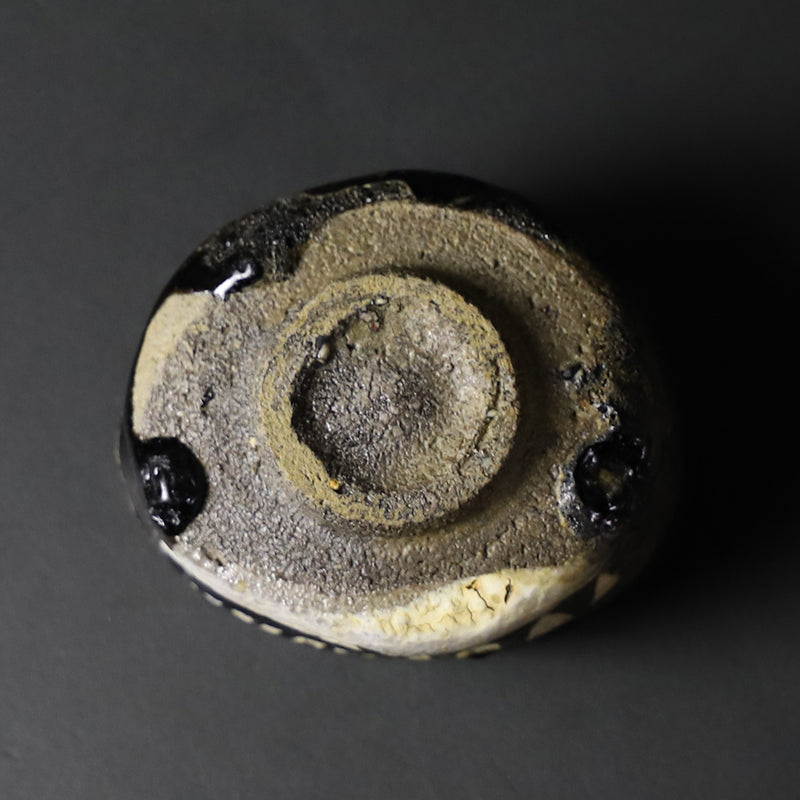Karatsu Kuro Oribe Sake Cup by Munehiko Maruta