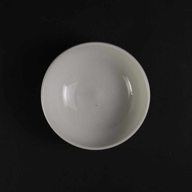 White porcelain sake cup by Takashi Nakazato