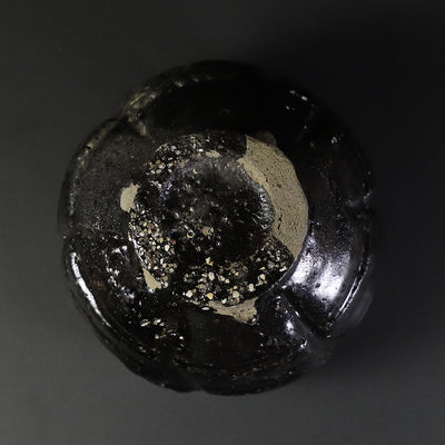 丸田宗彦　作　唐津黒茶盌