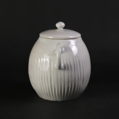 White porcelain tea by Masahiro Takehana