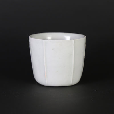 White porcelain cup (medium) by Soichiro Maruta