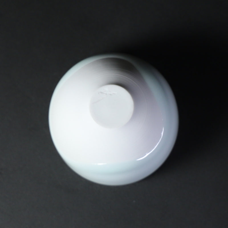 Akio Momota Blue and white porcelain cup 1
