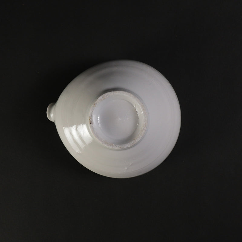 White Porcelain Bean Katakuchi by Masahiro Takehana