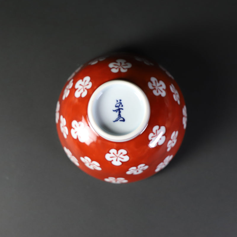 Gen-emon Kiln Red-painted plum crest rice bowl