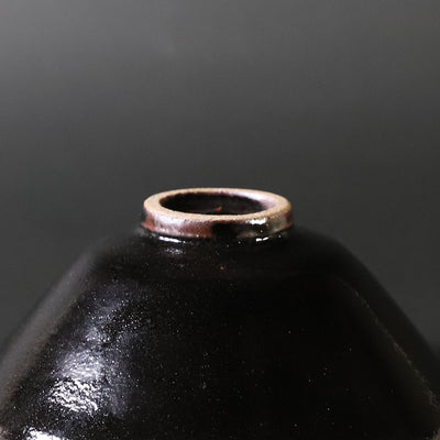 中里太郎右衛門窯　作　黒唐津碗