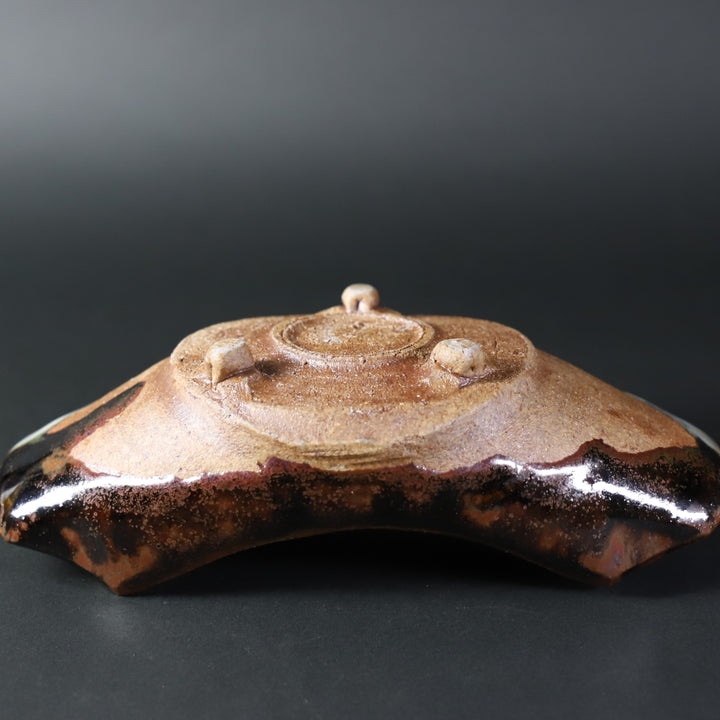 貴重な10客揃い 朝鮮唐津 沓形 向付 10客 在銘 岡本作礼 作 朝鮮唐津舟形向付 – ギャラリー一番館オンライン