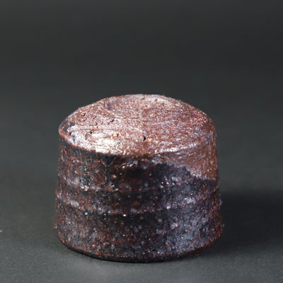 Black Karatsu sake cup 1 by Kota Tanaka