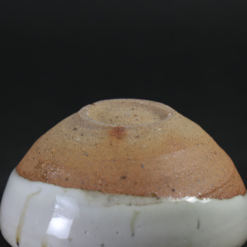 Madara Karatsu sake cup by Kenta Nakazato
