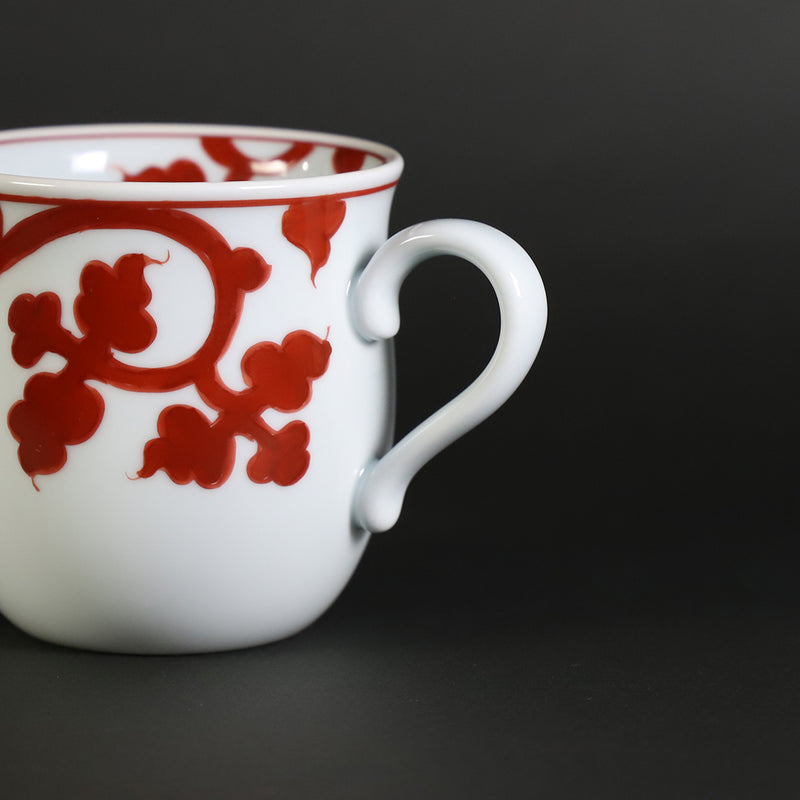 Gen-emon Kiln Mug cup with red arabesque design