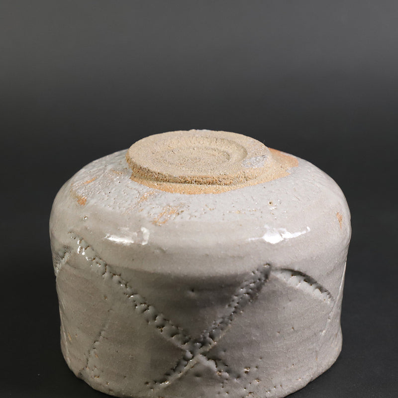 Carved Karatsu Tea Bowl by Naoto Yano