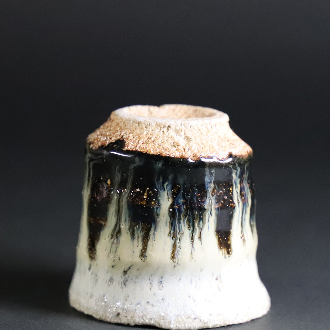 岡本作礼 作 朝鮮唐津ぐい呑 – ギャラリー一番館オンラインショップ