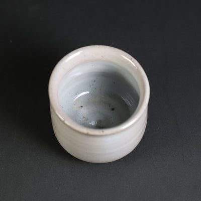 Madara Karatsu sake cup by Kenta Nakazato