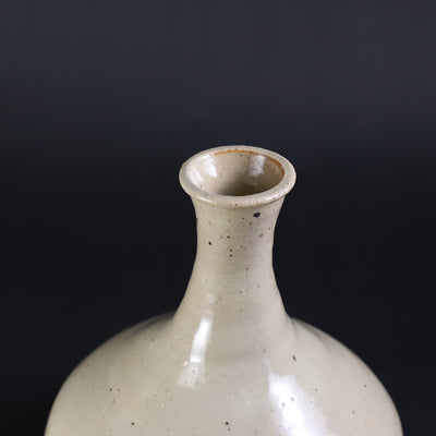 Takesue Hiomi's Katate Fukuji Vase