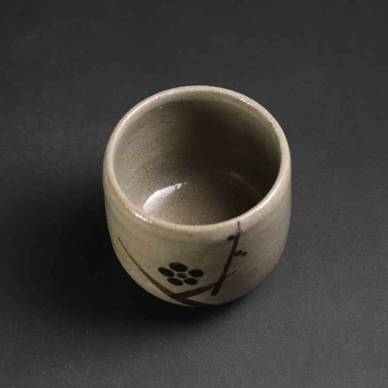 中里太郎右衛門窯　唐津猪口（絵唐津・梅）