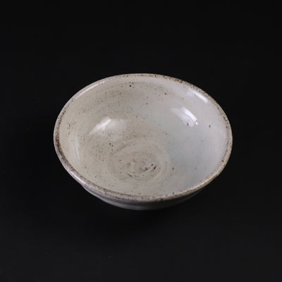 武末日臣　作　粉引杯