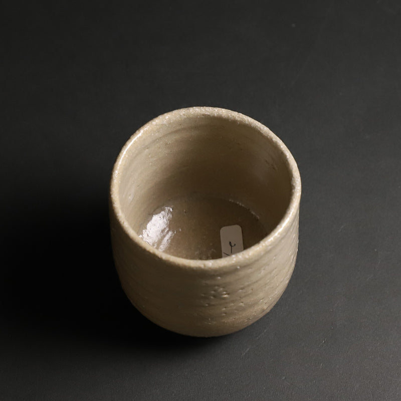 Karatsu sake cup by Naoto Yano