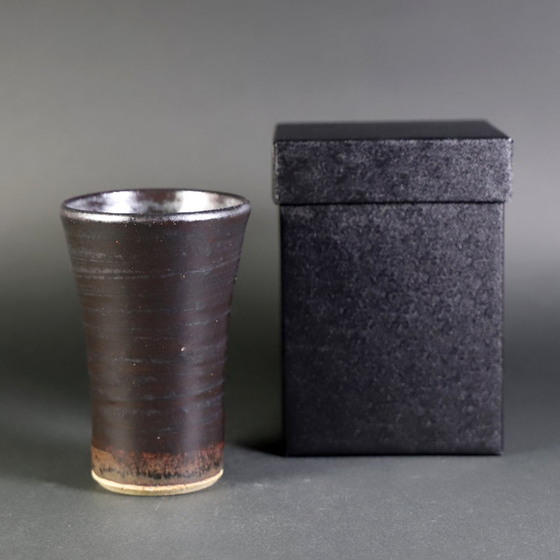 Black Karatsu Beer Cup (Large) by Chiharu Kumamoto