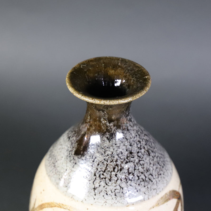 Illustrated Karatsu Vase by Taroemon Nakazato XIV