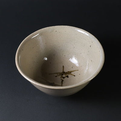 Nakazato Tarōemon Kiln Illustrated Karatsu rice bowl (bamboo)