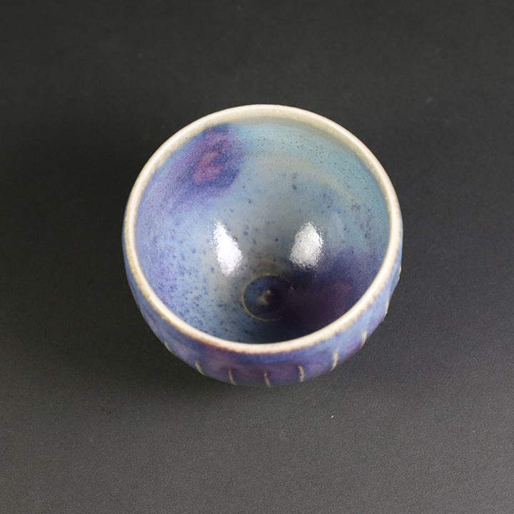 岡本作礼 作 唐津鈞窯鎬ぐい呑 – ギャラリー一番館オンラインショップ