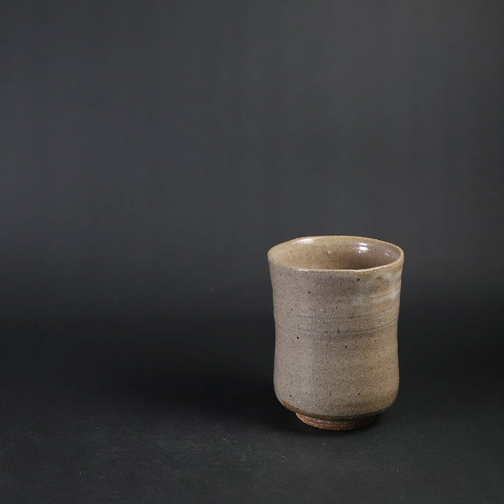 石井義久 作 唐津筒湯呑1 – ギャラリー一番館オンラインショップ