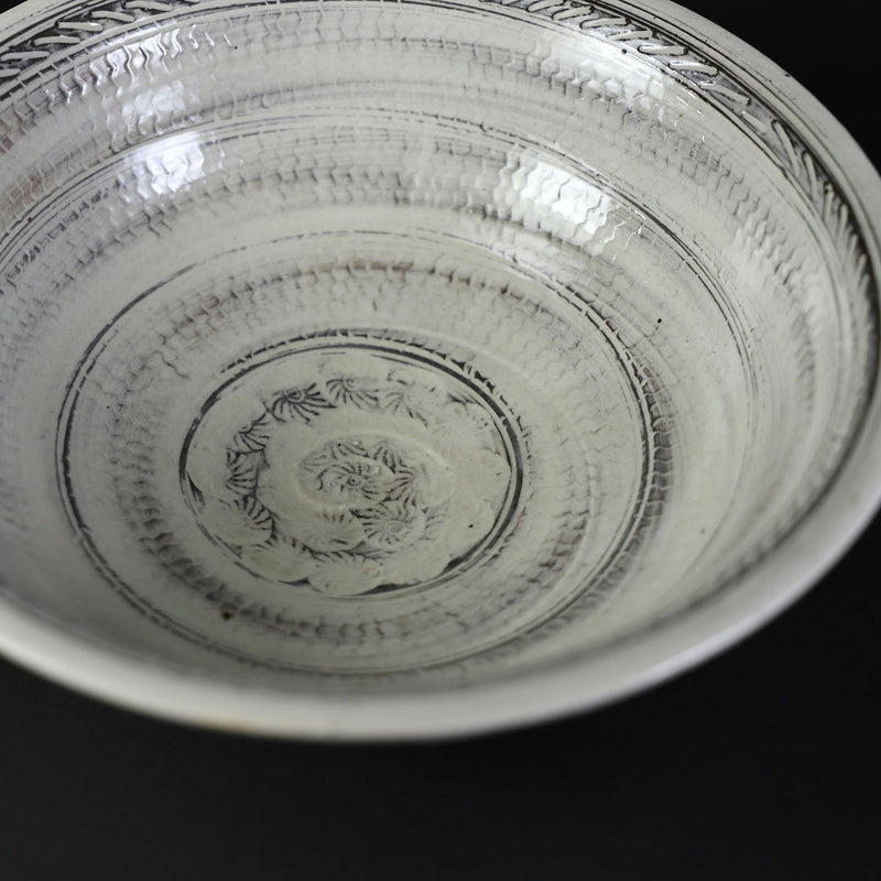 Mishima bowl by Kenta Nakazato