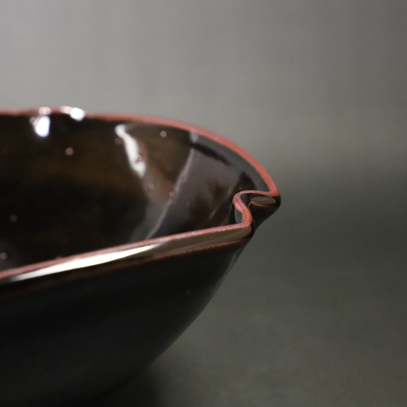 Taki Nakazato Iron glaze square bowl