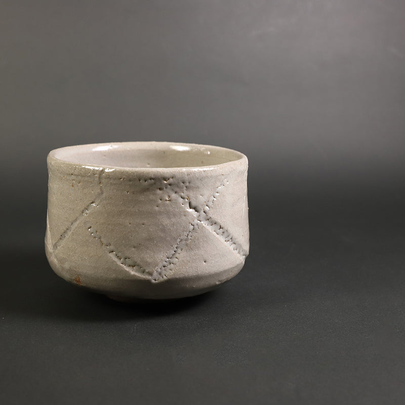 Carved Karatsu Tea Bowl by Naoto Yano