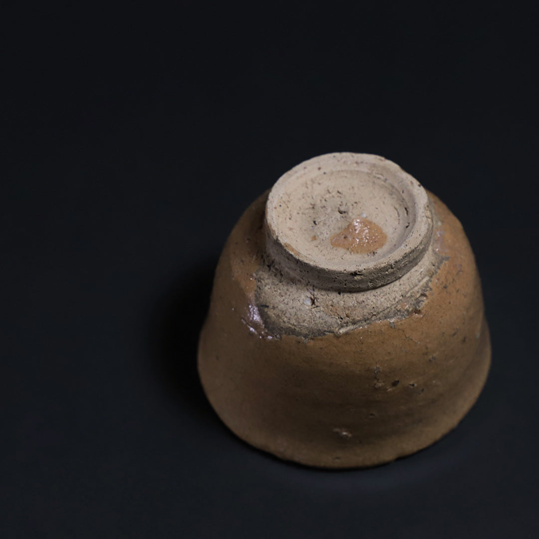 内村慎太郎 作 奥高麗ぐい呑 – ギャラリー一番館オンラインショップ