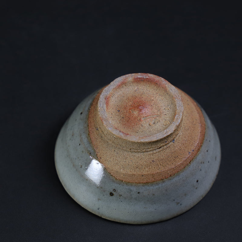 Madara Karatsu sake cup by Kenta Nakazato
