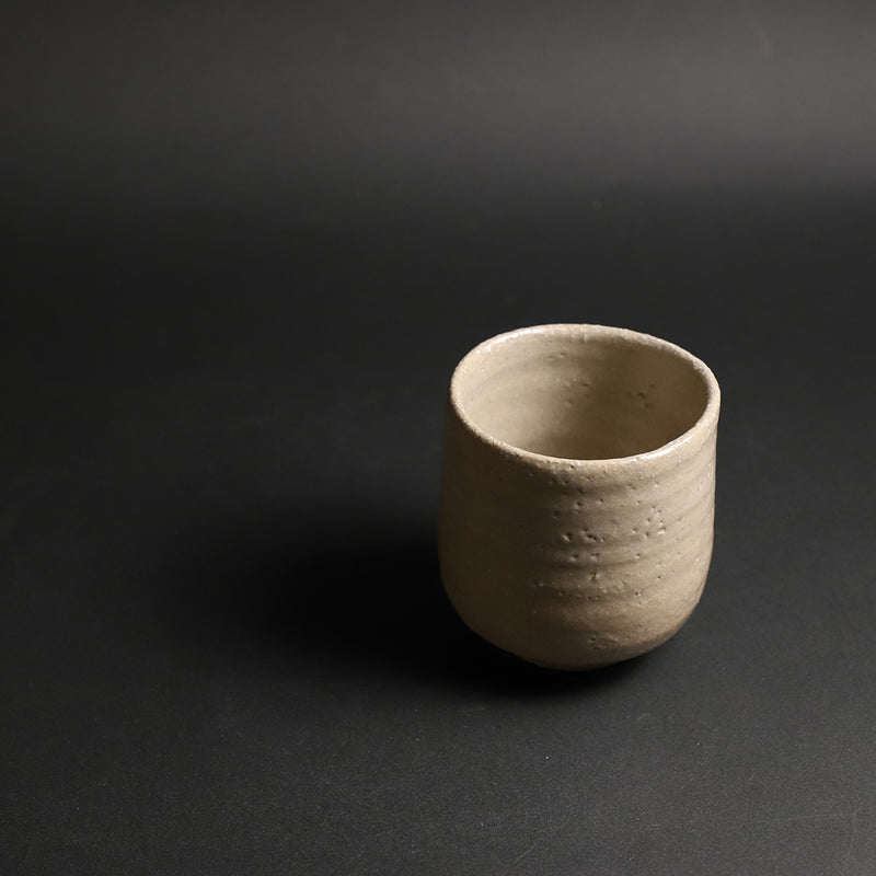 Karatsu sake cup by Naoto Yano