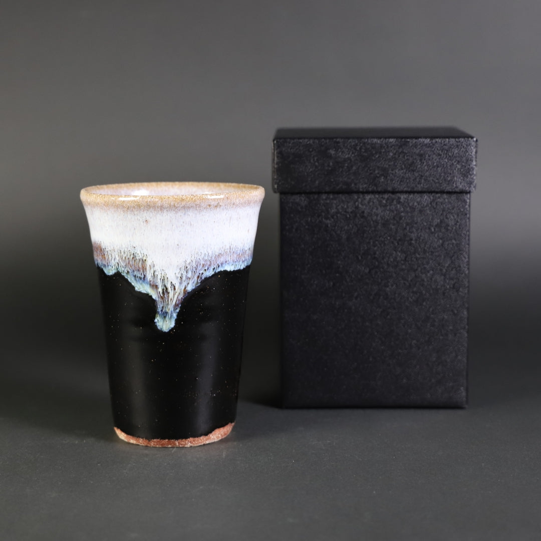 熊本千治 作 朝鮮唐津麦酒杯 – ギャラリー一番館オンラインショップ